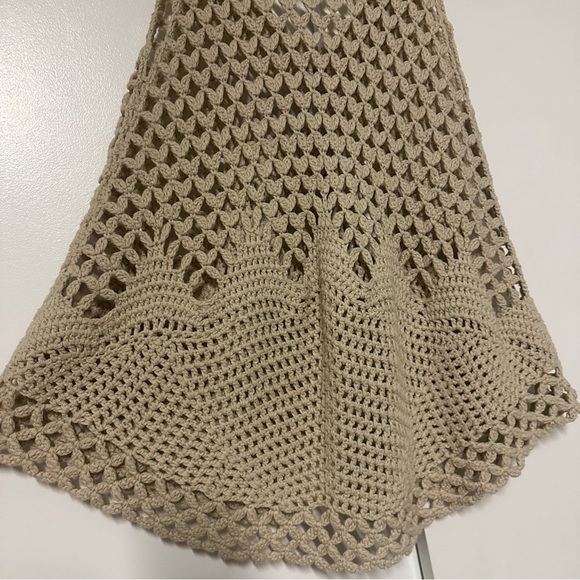 Free People Tan Crochet Sweater Top Vest with Gold Buttons Size Medium - Picture 8 of 9